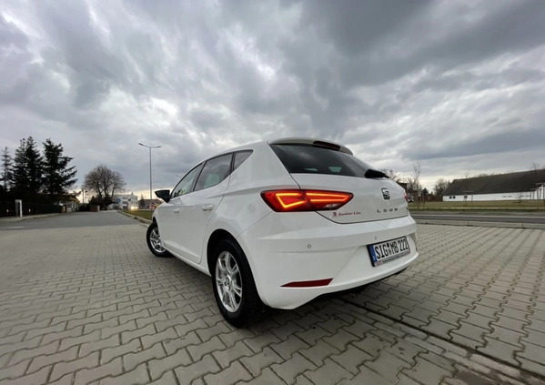 Seat Leon cena 54900 przebieg: 104000, rok produkcji 2017 z Leszno małe 326